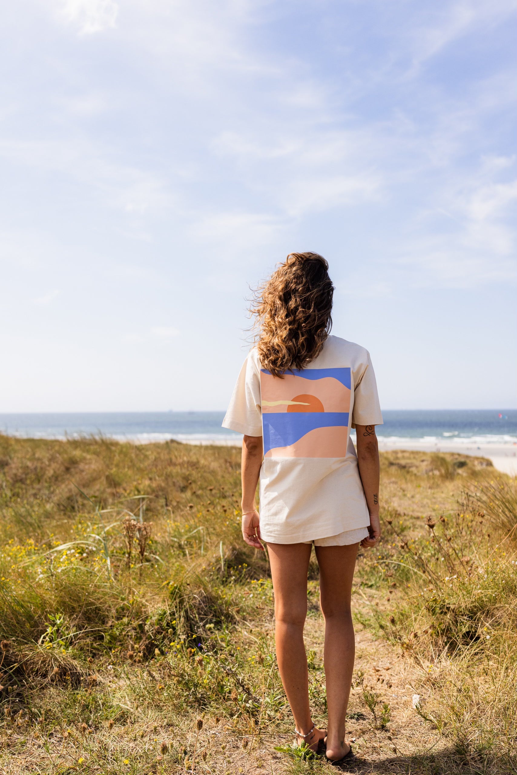 SUNDOWN Relaxed Unisex Tee